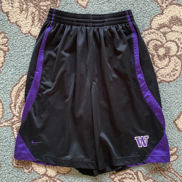 Nike Other - WASHINGTON HUSKIES Nike Shorts Mens Small